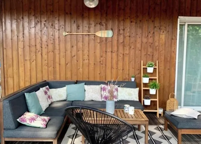 Jolie Maison De Proche