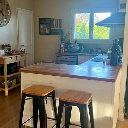 فيلة Jolie Maison De Proche